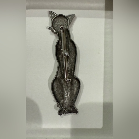 Silver Brooch Set with Mermaid and Cats - Picture 8 of 8